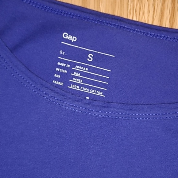 Gap tee - Picture 2 of 3